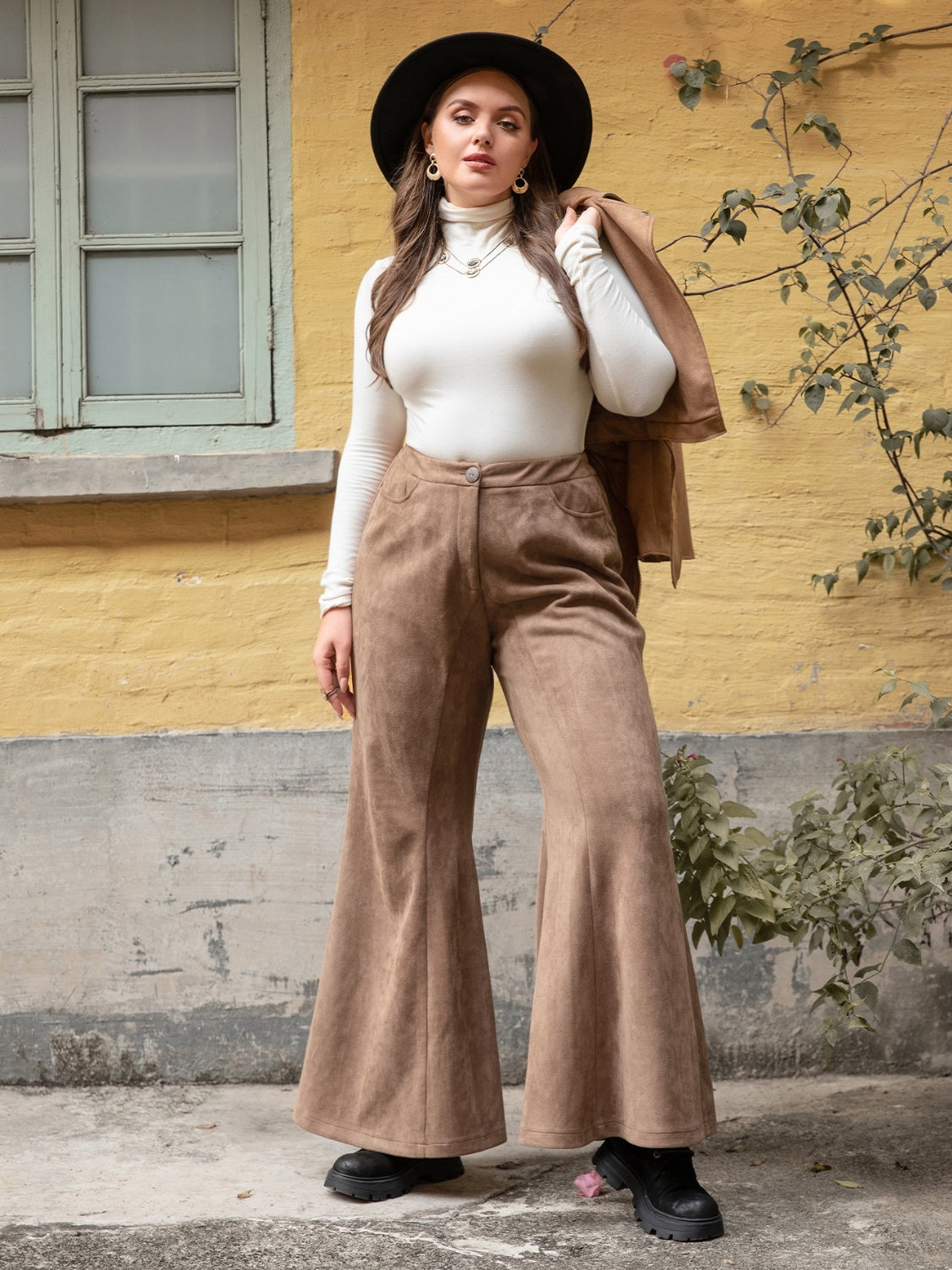 Curvy Flare Pants