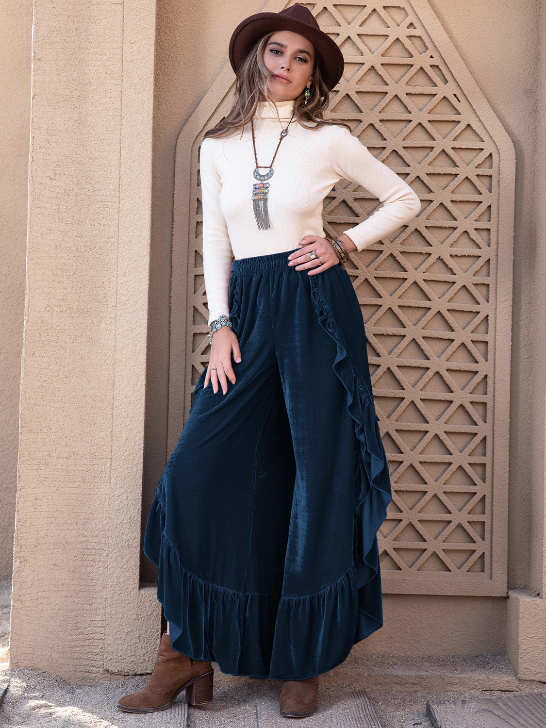 Ruffled Edge Pants
