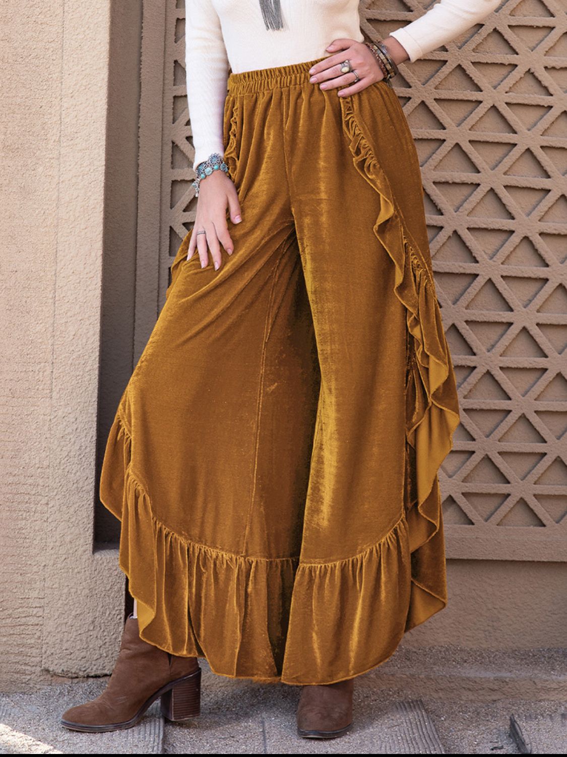 Ruffled Edge Pants