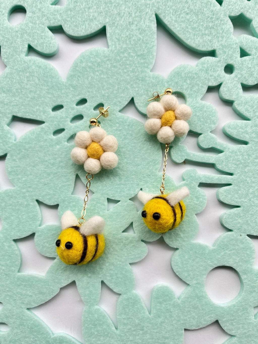 Spring Bee Earring